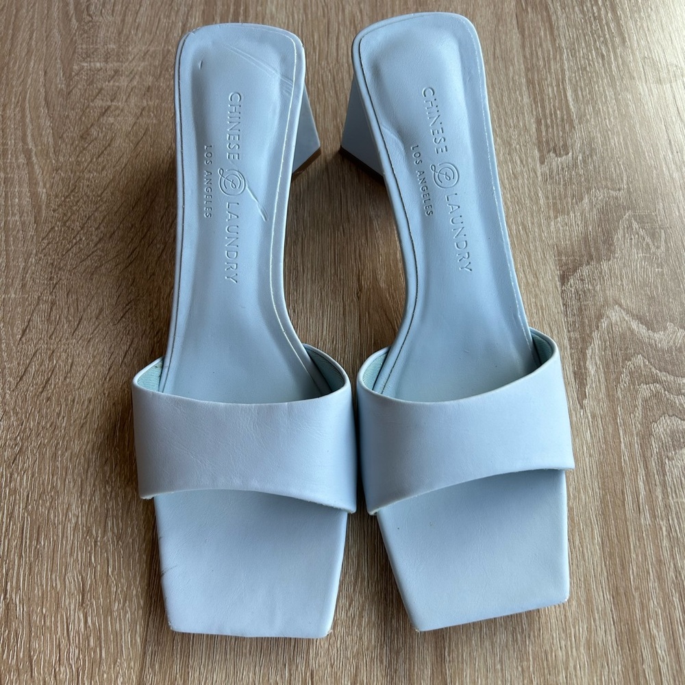 Chinese Laundry Women's Light Blue Mules